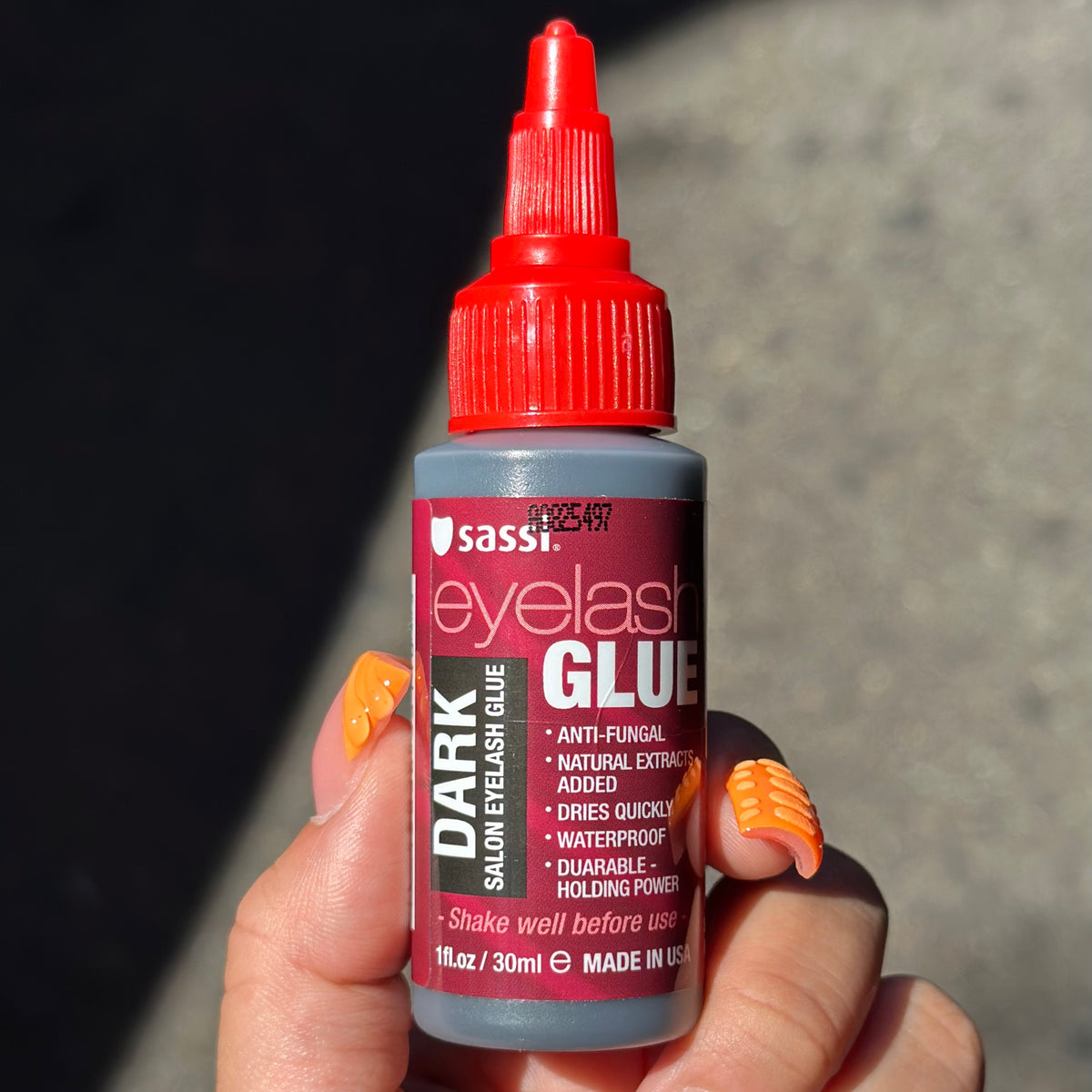 Sassi Eyelash Glue (1fl.oz)